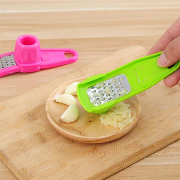 Garlic Press Grater Slicer Plastic Grinding Tool Kitchen Accessories  (random color)